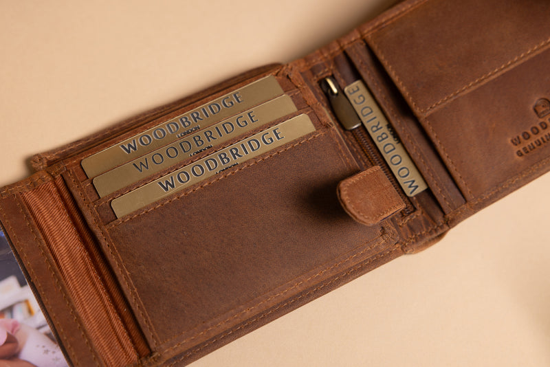 Personalised Engraved Mens Bifold Brown Leather Wallet