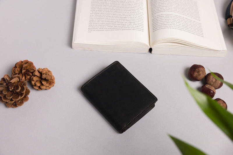 Personalised Engraved Black Hunter Trifold Leather Wallet