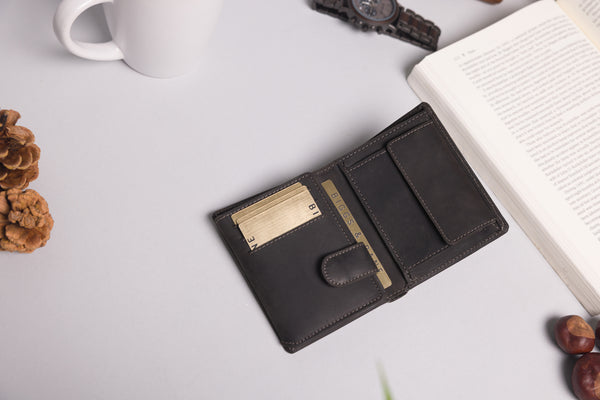 Personalised Engraved Black Hunter Trifold Leather Wallet