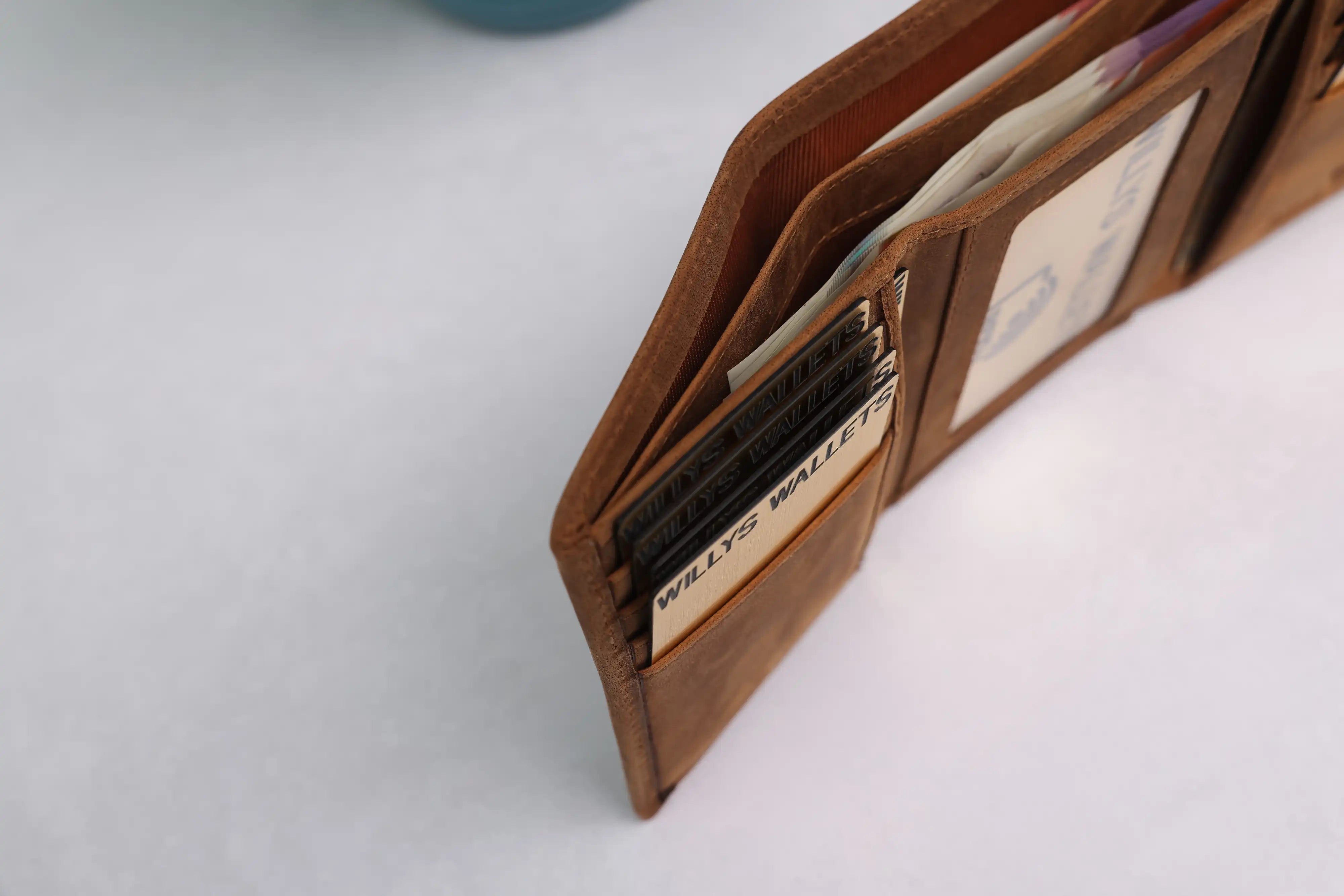 Personalised Rustic Brown Leather Wallet – Trifold RFID Wallet for Men