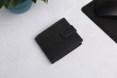 Personalised Black Hunter Leather Wallet – Bifold with Large Zip Coin Pocket