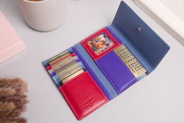 "Personalised women’s leather purse with RFID protection"
