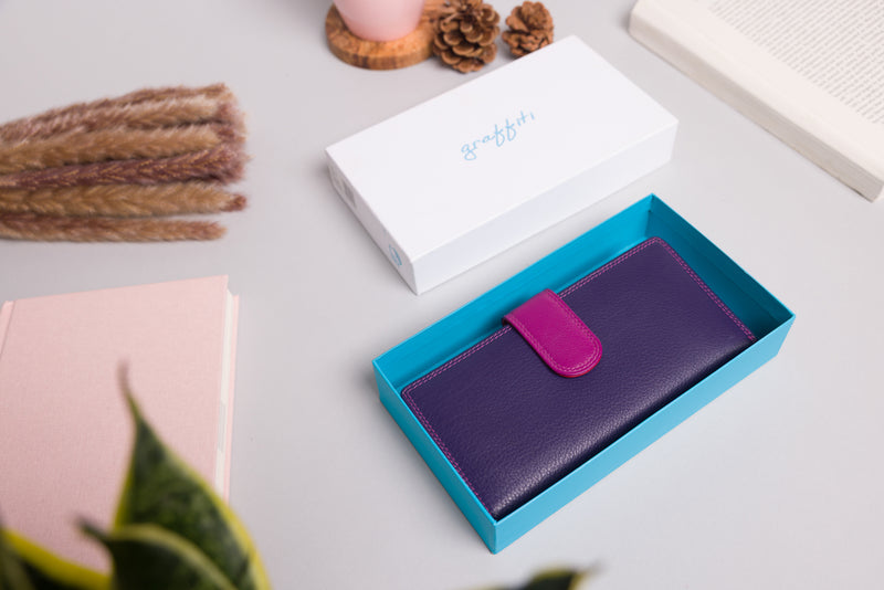"Christmas gift idea for her – personalised leather purse"