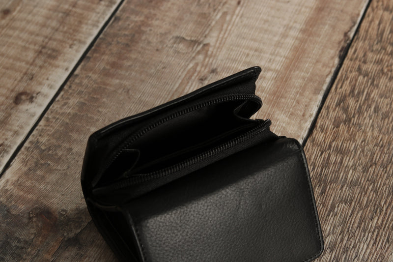 Personalised Engraved Black Leather Purse