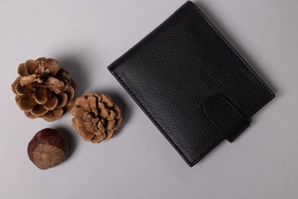 Personalised Engraved Black Bifold Leather Wallet