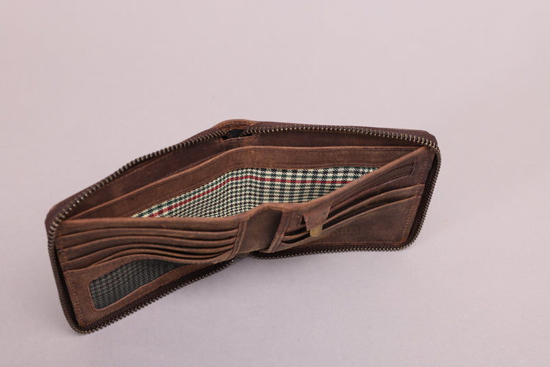 Personalised Engraved Rustic Brown Bifold Leather Zip Around Wallet