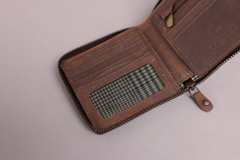 Personalised Engraved Rustic Brown Bifold Leather Zip Around Wallet