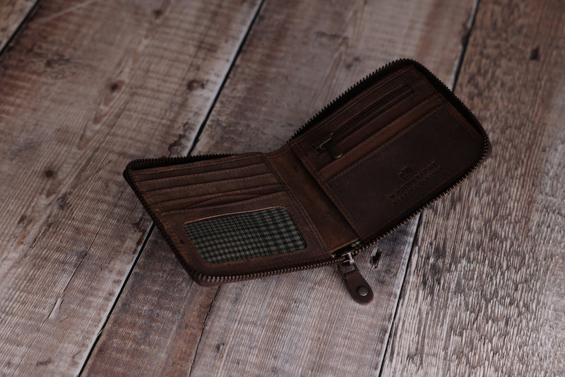 Personalised Engraved Rustic Brown Bifold Leather Zip Around Wallet