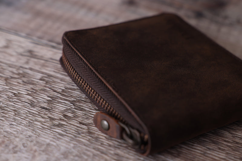 Personalised Engraved Rustic Brown Bifold Leather Zip Around Wallet