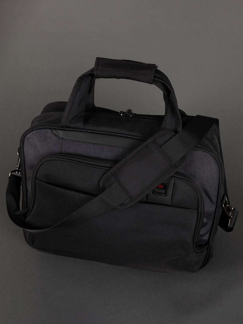 "Highbury laptop bag with organiser pockets and shoulder strap"