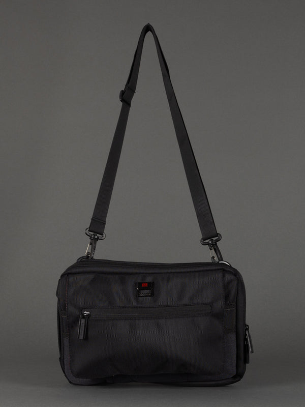 Highbury Compact Travel Bag – Your Essential Travel Companion