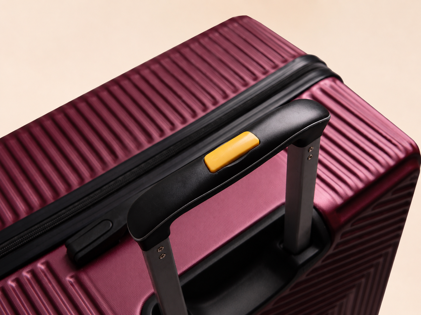 Highbury Burgundy Hardside Luggage Polypropylene Hard-Shell Spinner/Suitcase Set with 8 Wheels - 29 inches, 25 inches, 16 inches, 14 inches