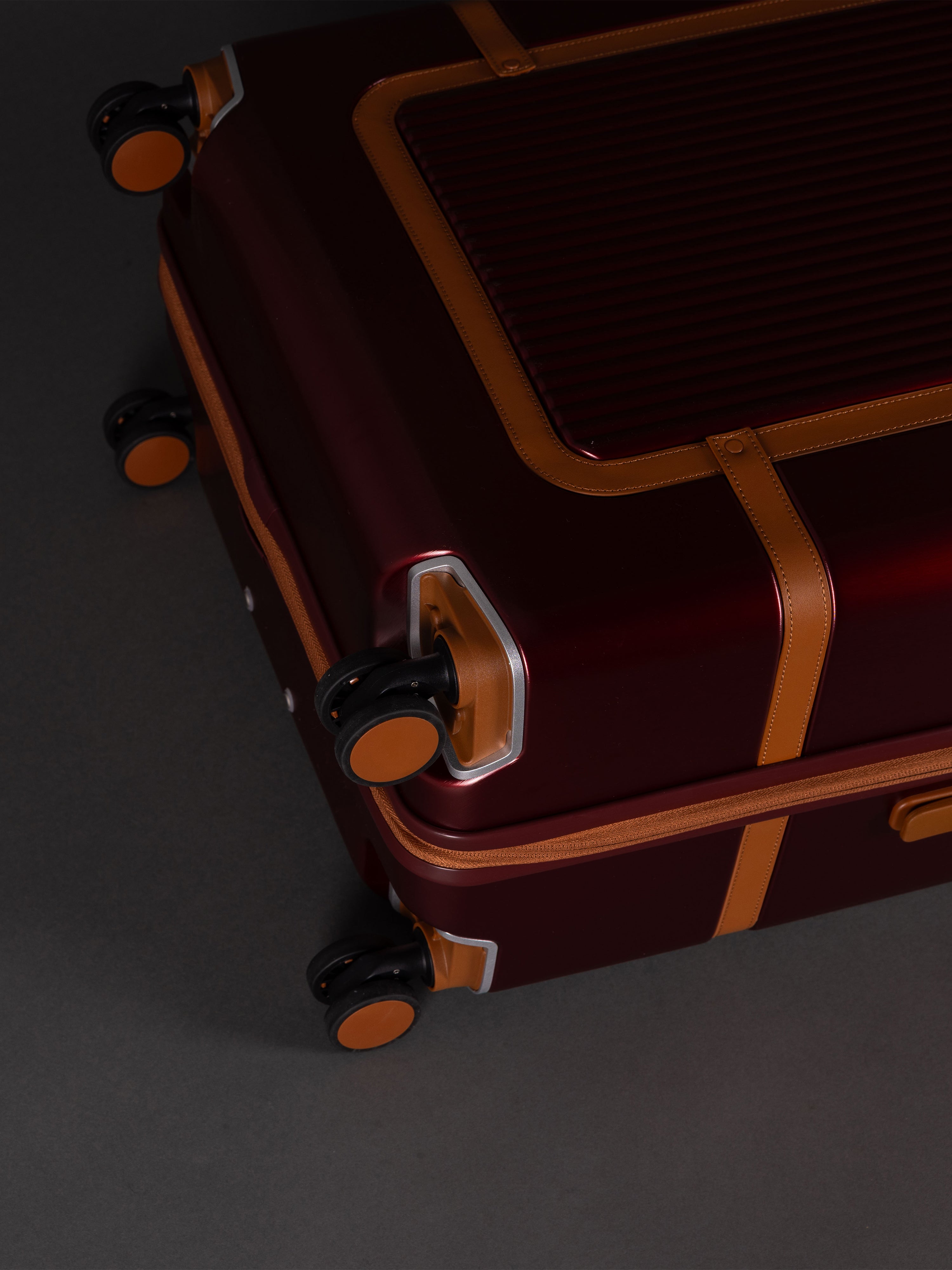 Highbury Elegance Burgundy TSA Hard-Shell 4-Wheel Spinner Luggage Set – 10 Year Warranty