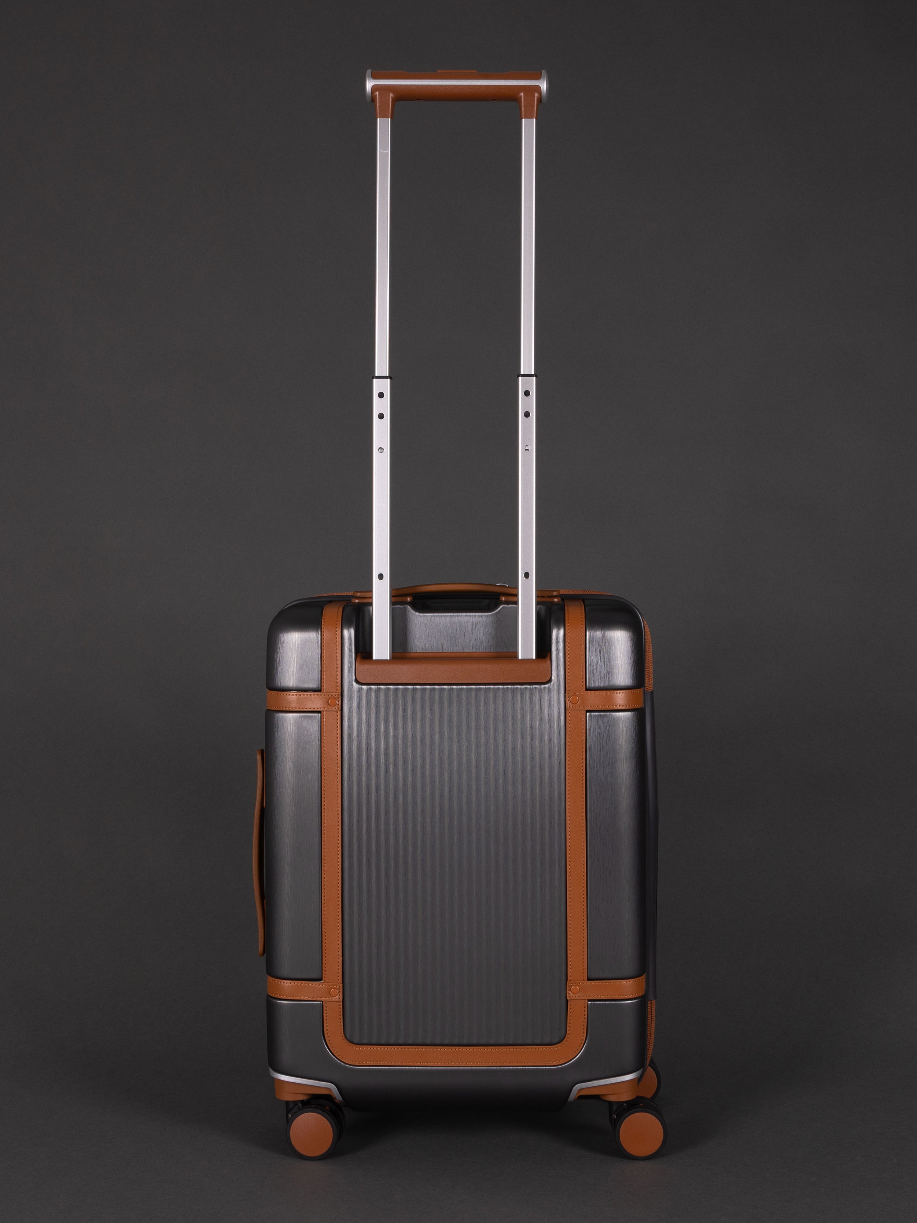 Highbury Elegance Dark Grey TSA Hard-Shell 4-Wheel Spinner Luggage – 10 Year Warranty