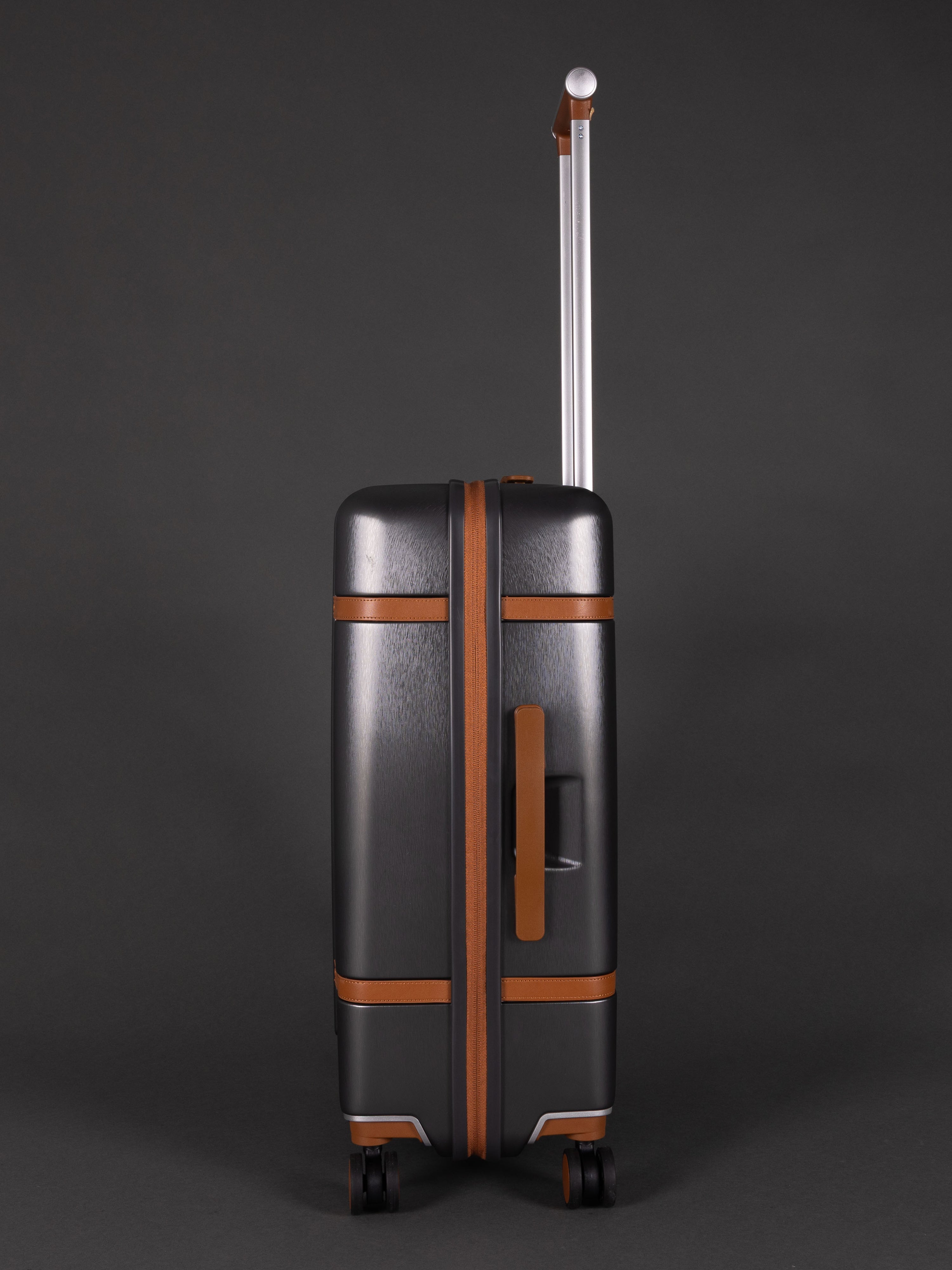 Highbury Elegance Dark Grey TSA Hard-Shell 4-Wheel Spinner Luggage – 10 Year Warranty