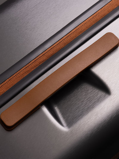 Highbury Elegance Dark Grey TSA Hard-Shell 4-Wheel Spinner Luggage – 10 Year Warranty