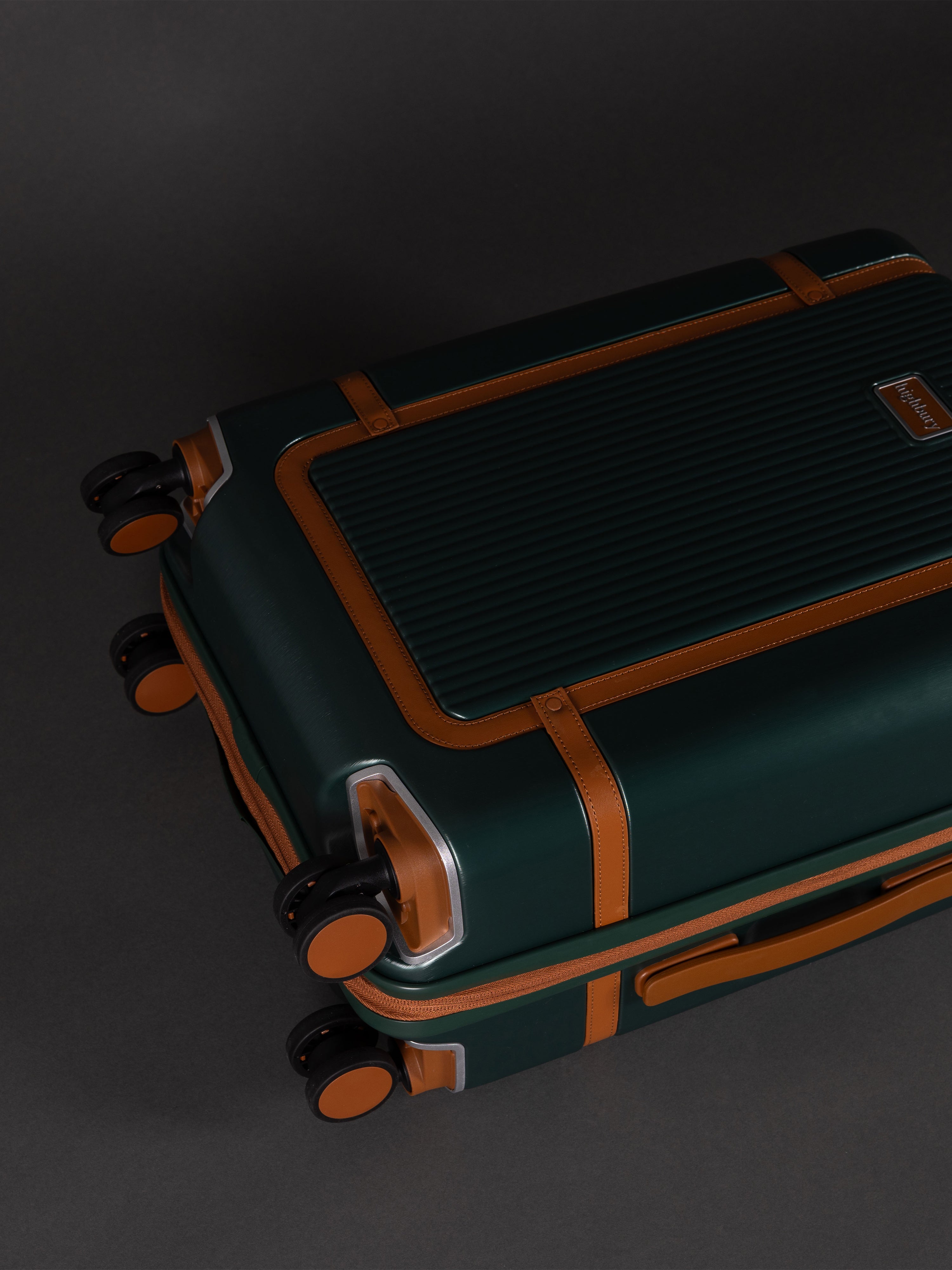 Highbury Elegance Forest Green TSA Hard-Shell 4-Wheel Spinner Luggage – 10 Year Warranty