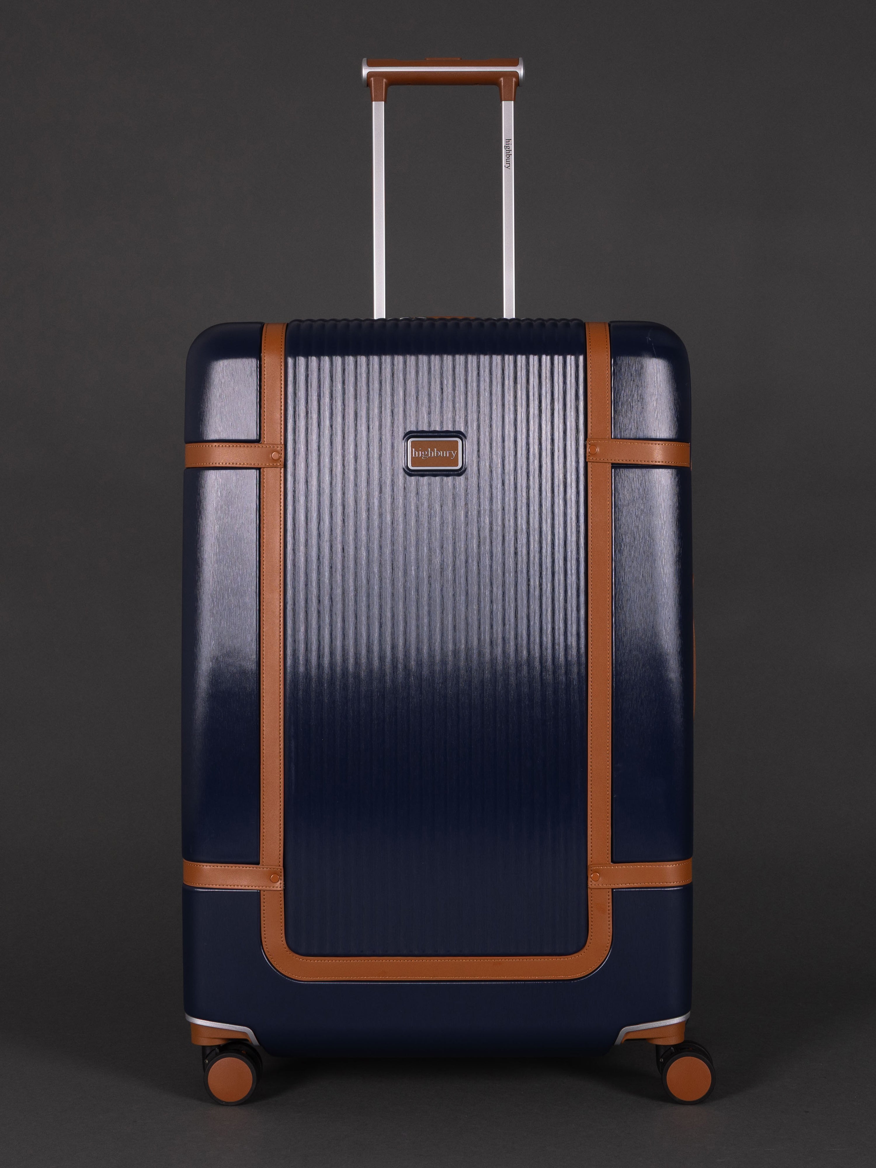 "29 inch large Navy spinner suitcase with TSA-approved lock"