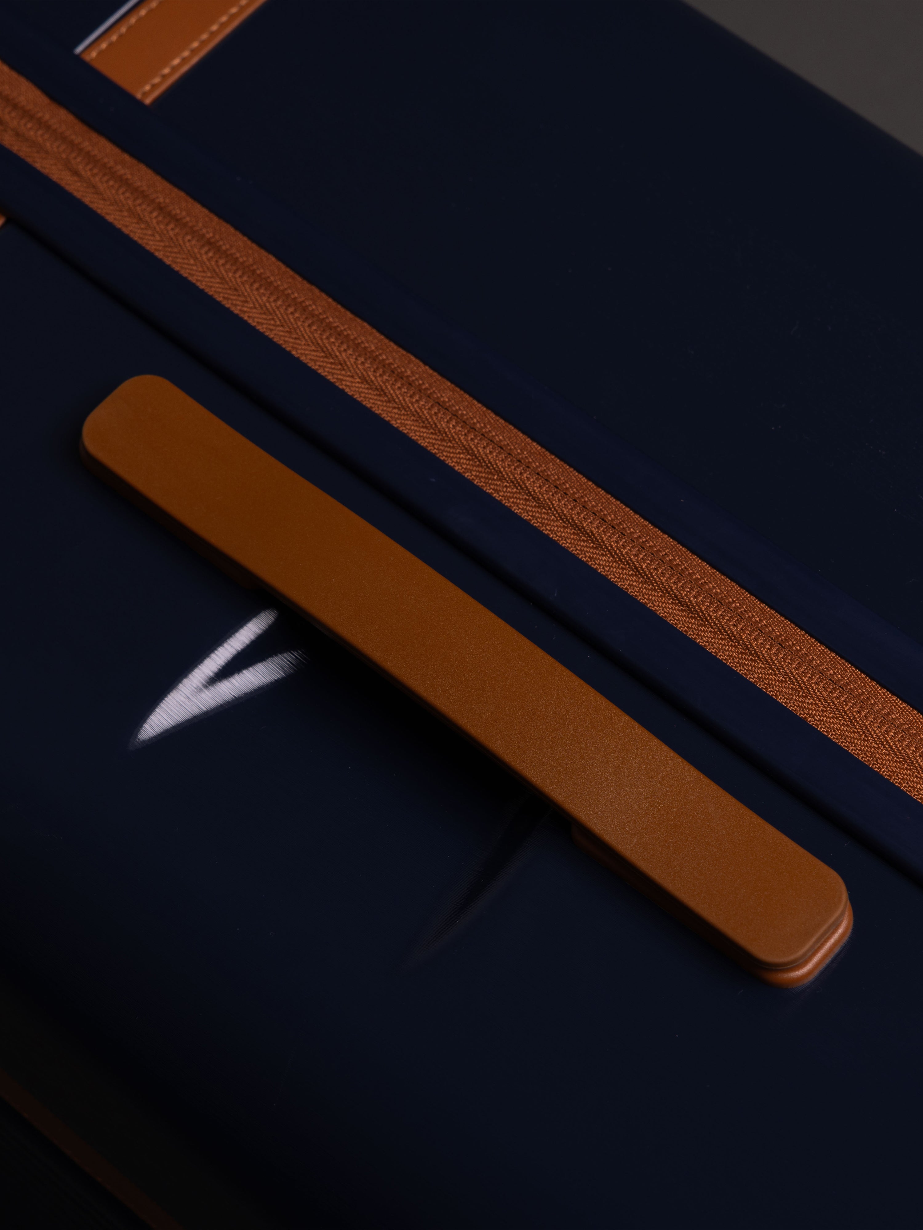 Highbury Elegance Navy TSA Hard-Shell 4-Wheel Spinner Luggage – 10 Year Warranty