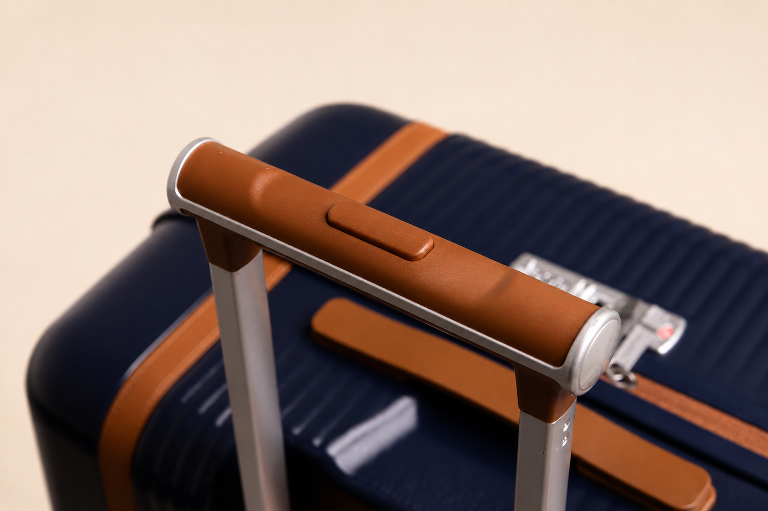 Highbury Elegance Navy TSA Hard-Shell 4-Wheel Spinner Luggage – 10 Year Warranty