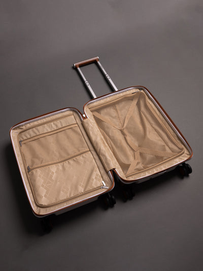 Highbury Elegance White TSA Hard-Shell 4-Wheel Spinner Luggage – 10 Year Warranty