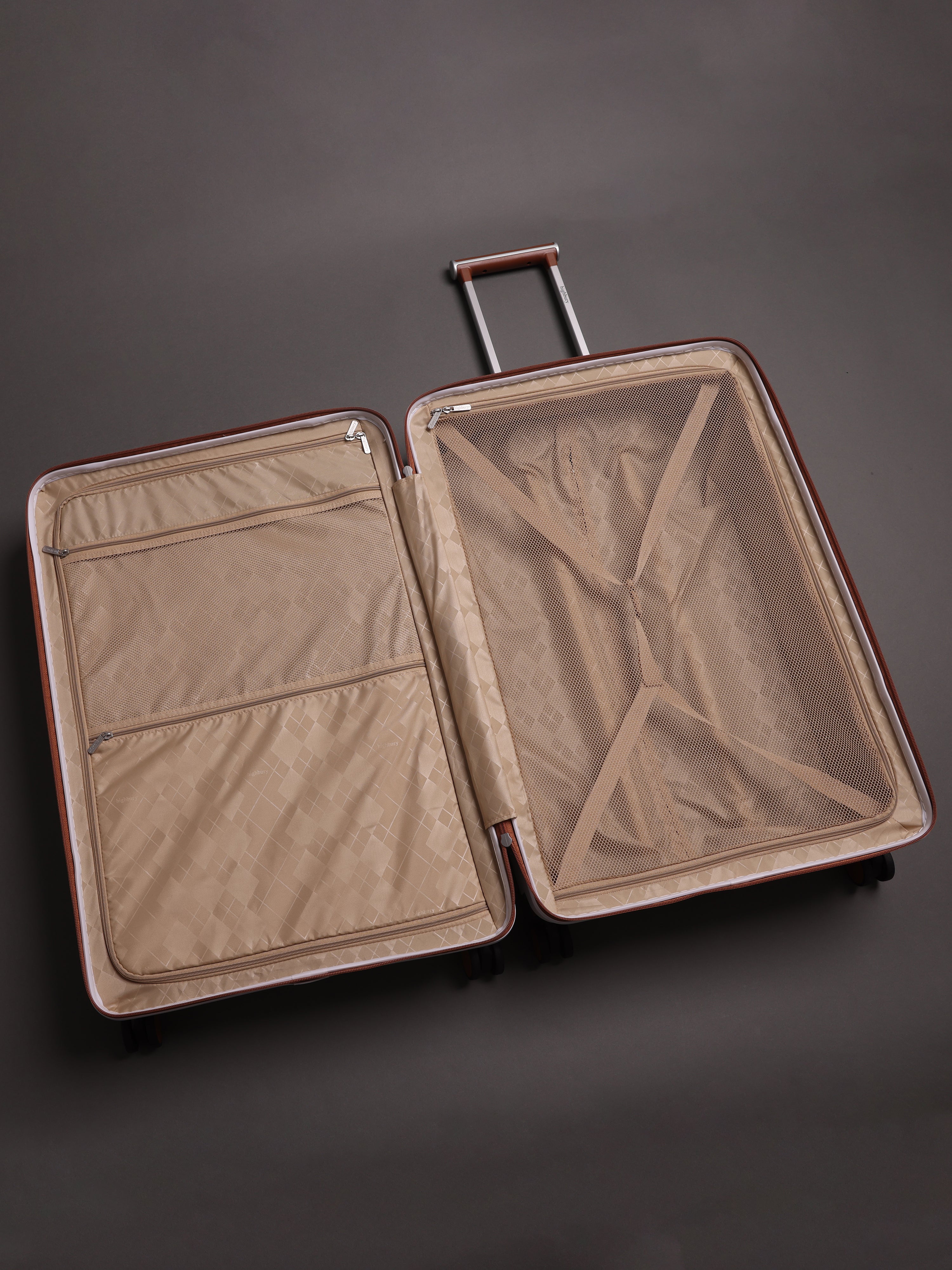 Highbury Elegance White TSA Hard-Shell 4-Wheel Spinner Luggage – 10 Year Warranty