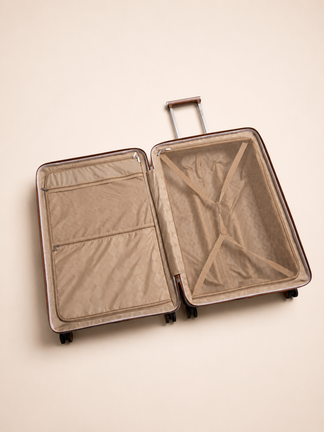 Highbury Elegance White TSA Hard-Shell 4-Wheel Spinner Luggage – 10 Year Warranty