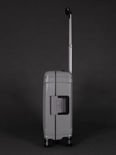 Highbury Guard Silver Hard Shell Luggage – TSA Lock Suitcase with 8 Spinner Wheels (3 Piece Set or Individual Sizes, 10-Year Warranty)