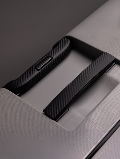 Highbury Guard Silver Hard Shell Luggage – TSA Lock Suitcase with 8 Spinner Wheels (3 Piece Set or Individual Sizes, 10-Year Warranty)