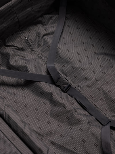 Highbury Guard Silver Hard Shell Luggage – TSA Lock Suitcase with 8 Spinner Wheels (3 Piece Set or Individual Sizes, 10-Year Warranty)