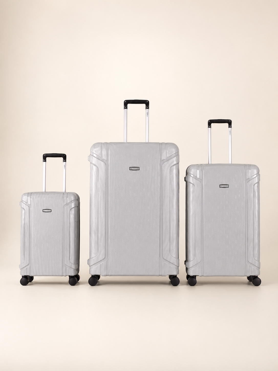 Highbury Guard Silver Hard Shell Luggage – TSA Lock Suitcase with 8 Spinner Wheels (3 Piece Set or Individual Sizes, 10-Year Warranty)