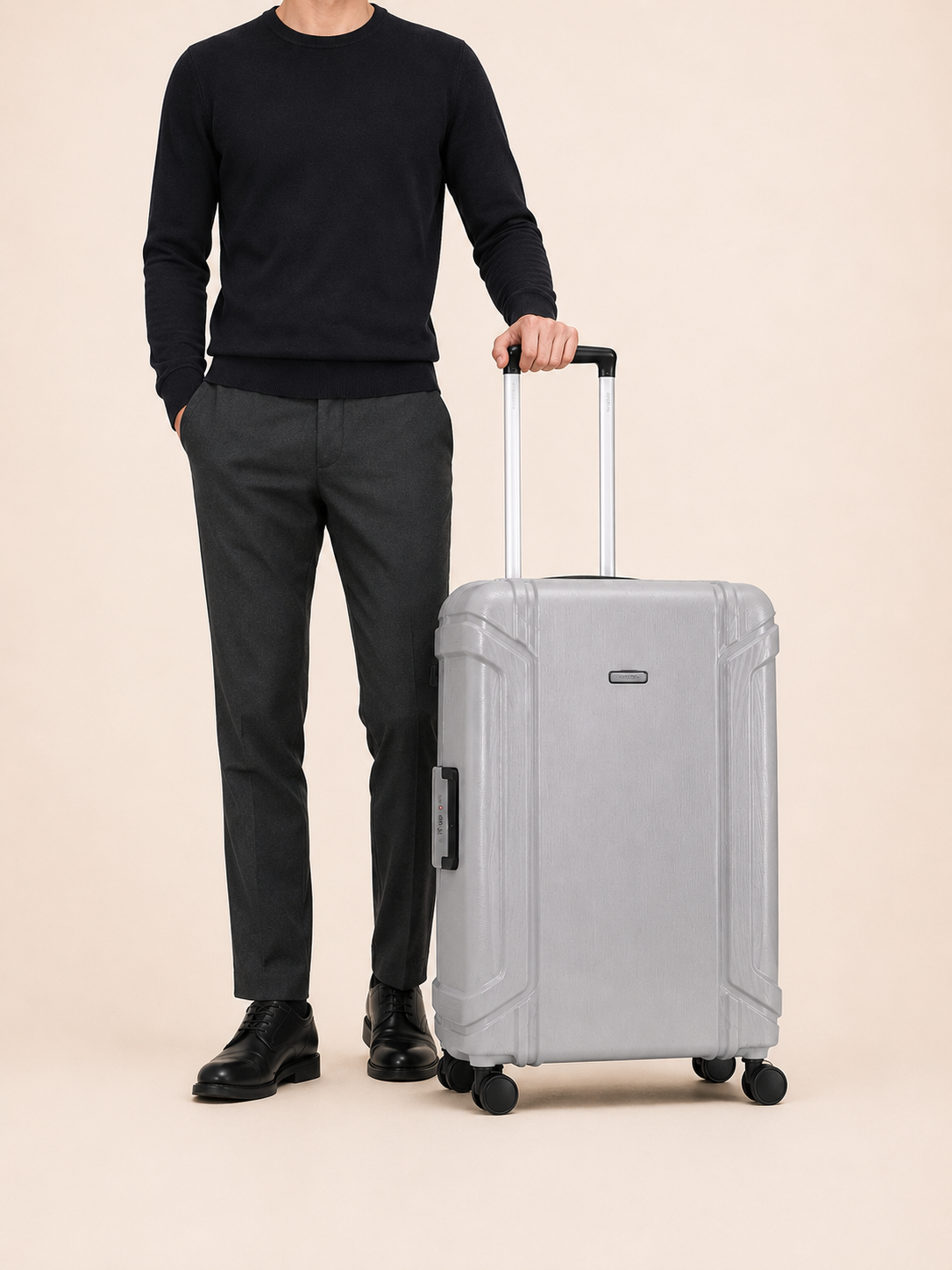 Highbury Guard Silver Hard Shell Luggage – TSA Lock Suitcase with 8 Spinner Wheels (3 Piece Set or Individual Sizes, 10-Year Warranty)