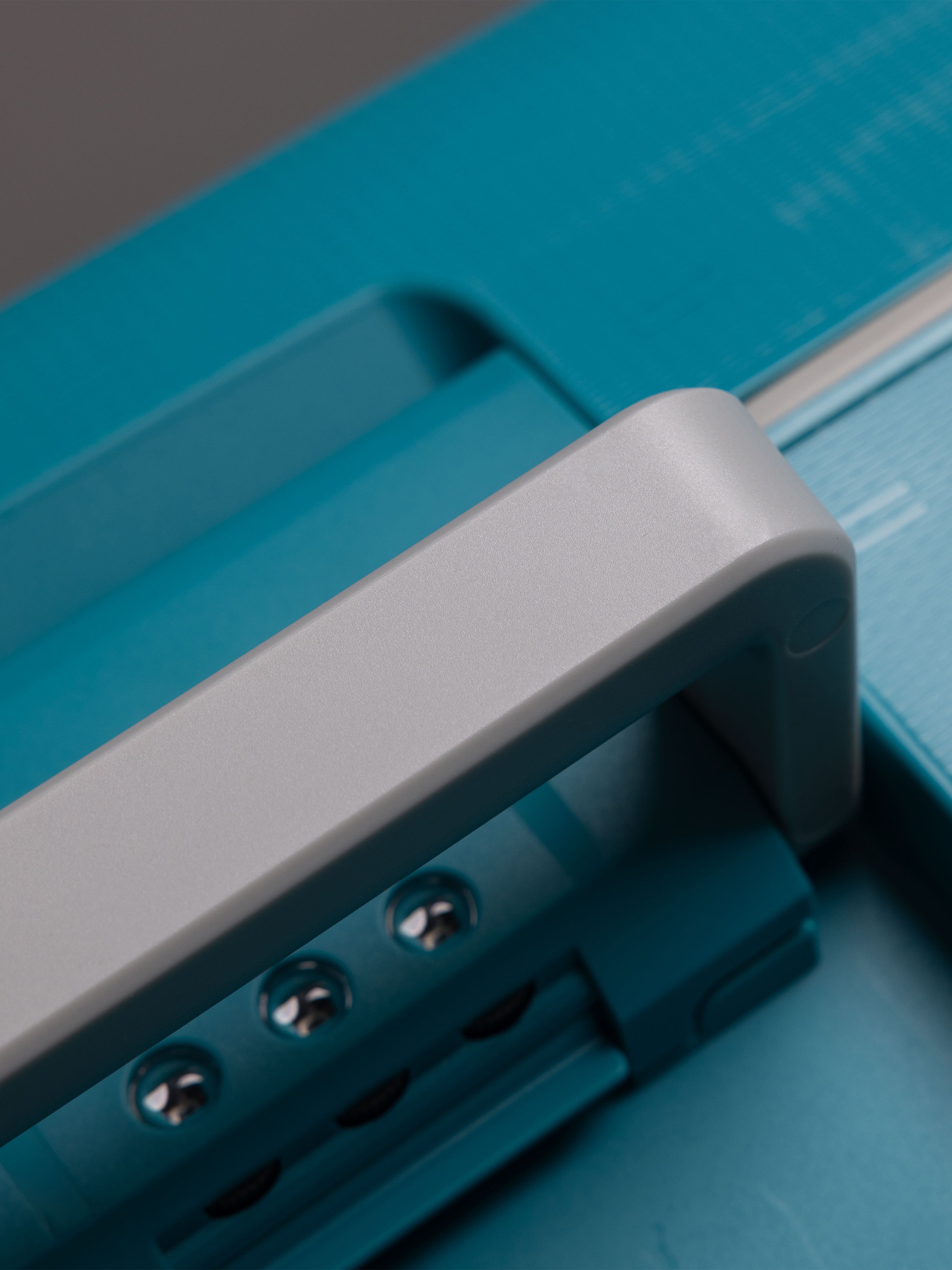 Highbury Guard Teal Hard Shell Luggage – TSA Lock Suitcase with 8 Spinner Wheels (3 Piece Set or Individual Sizes, 10-Year Warranty)