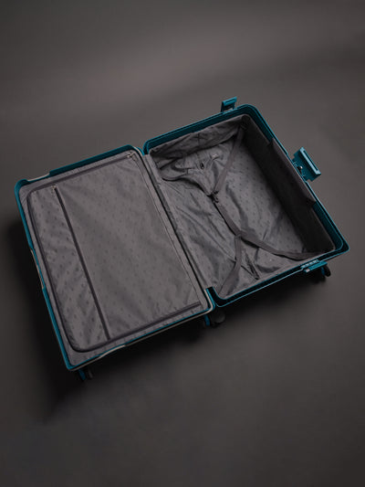 Highbury Guard Teal Hard Shell Luggage – TSA Lock Suitcase with 8 Spinner Wheels (3 Piece Set or Individual Sizes, 10-Year Warranty)