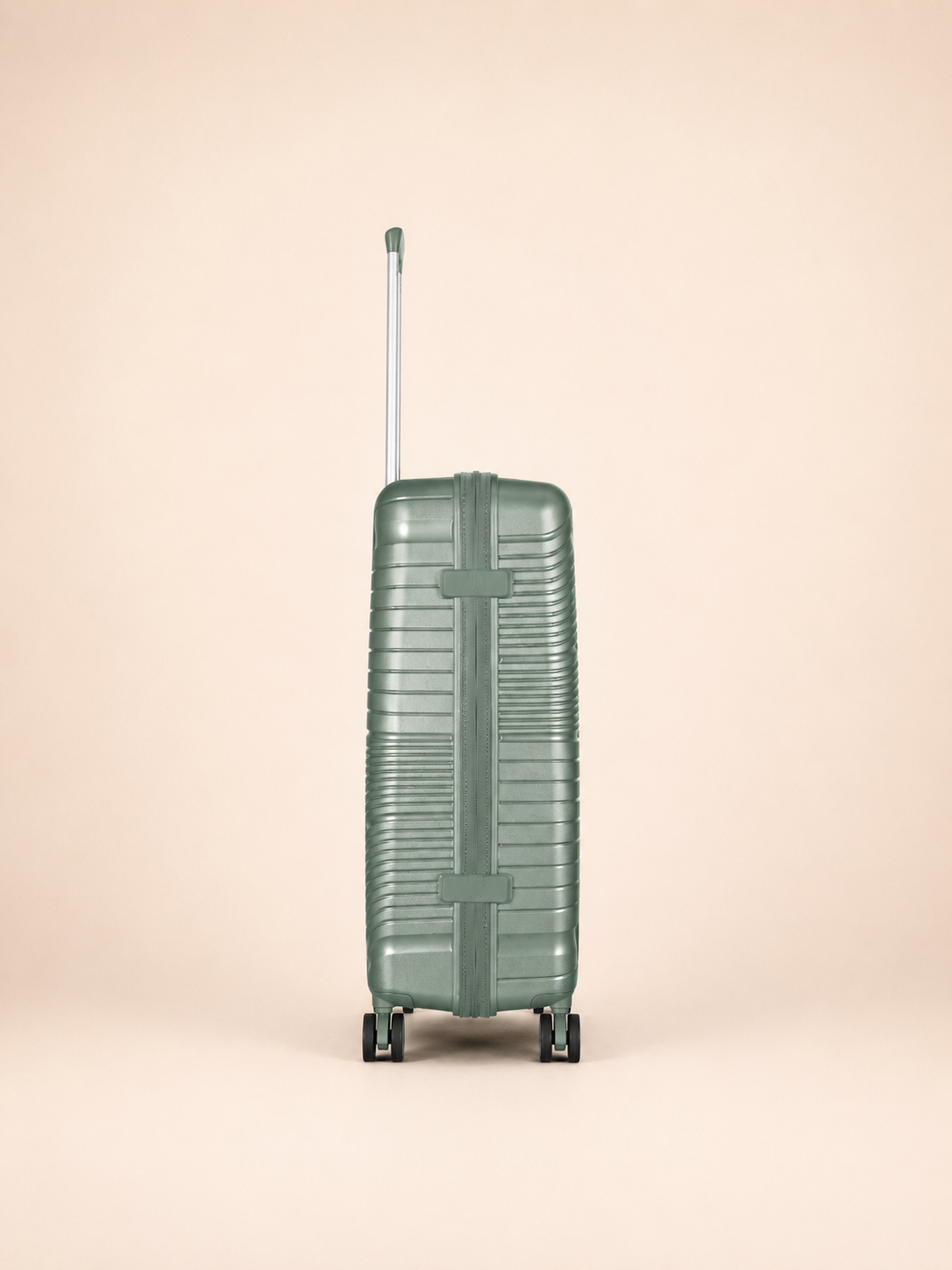 Highbury Helios Ultra-Light Green Polypropylene Luggage Set – Hard Shell Spinner Suitcases with TSA Lock (20", 24", 28", 10-Year Warranty)
