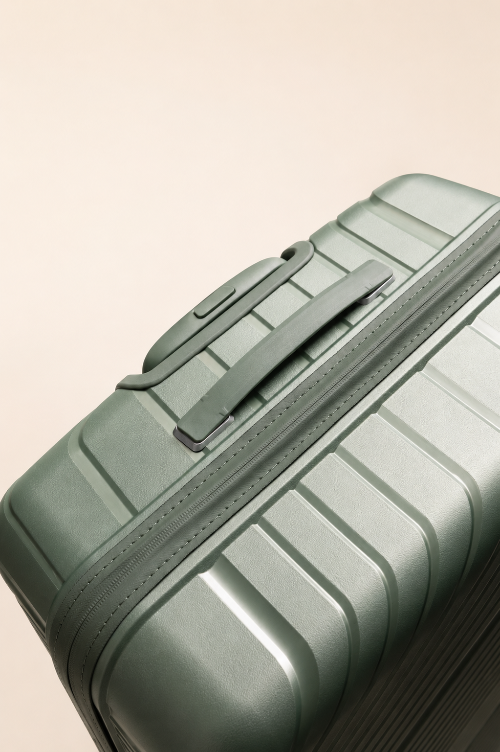 Highbury Helios Ultra-Light Green Polypropylene Luggage Set – Hard Shell Spinner Suitcases with TSA Lock (20", 24", 28", 10-Year Warranty)