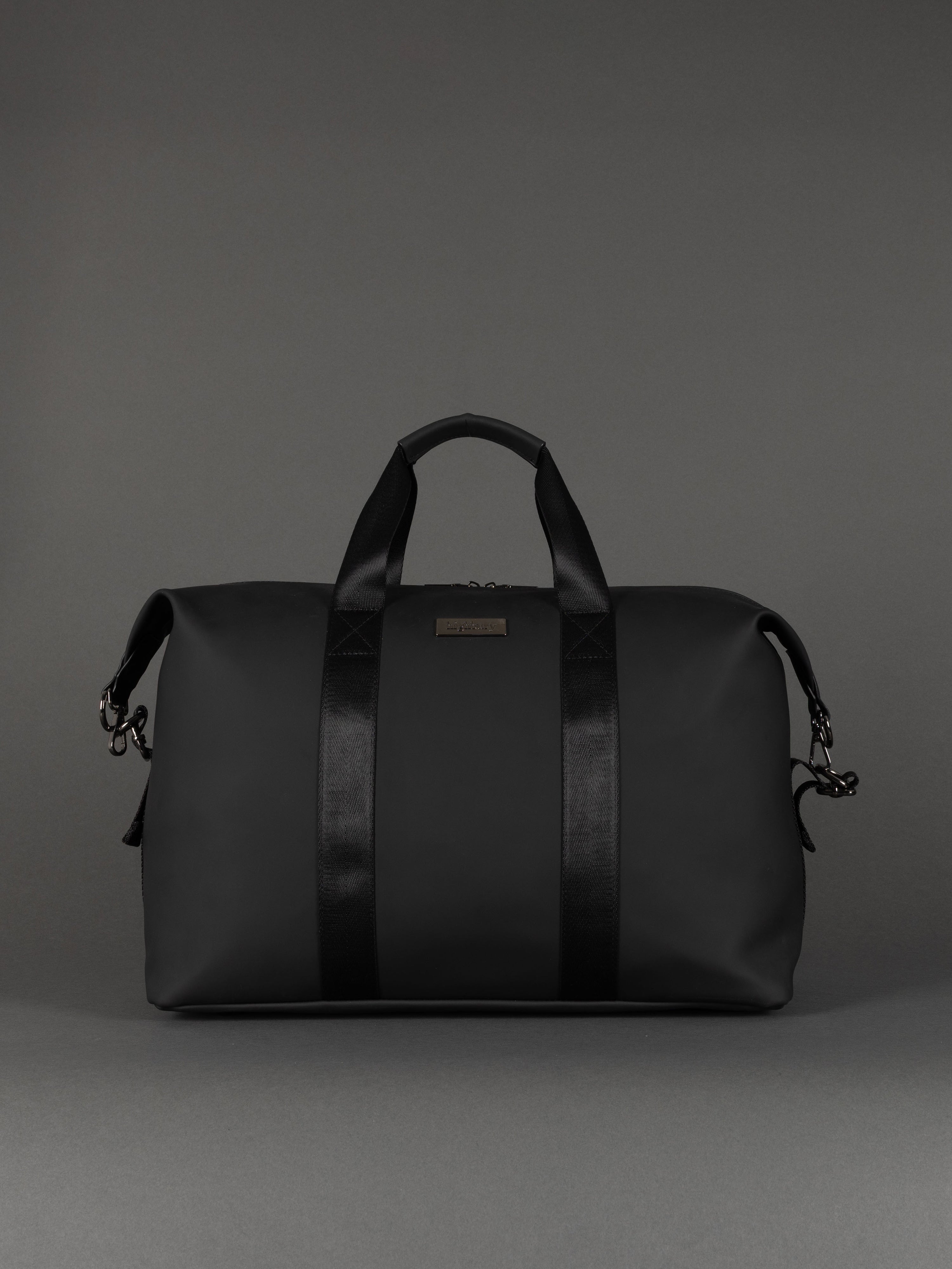 Highbury 18-Inch Spacious Travel Black Tote Bag – Cabin-Approved, Lightweight & Versatile