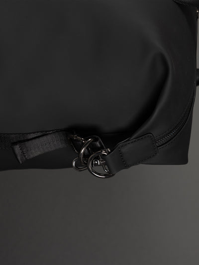 Highbury 18-Inch Spacious Travel Black Tote Bag – Cabin-Approved, Lightweight & Versatile