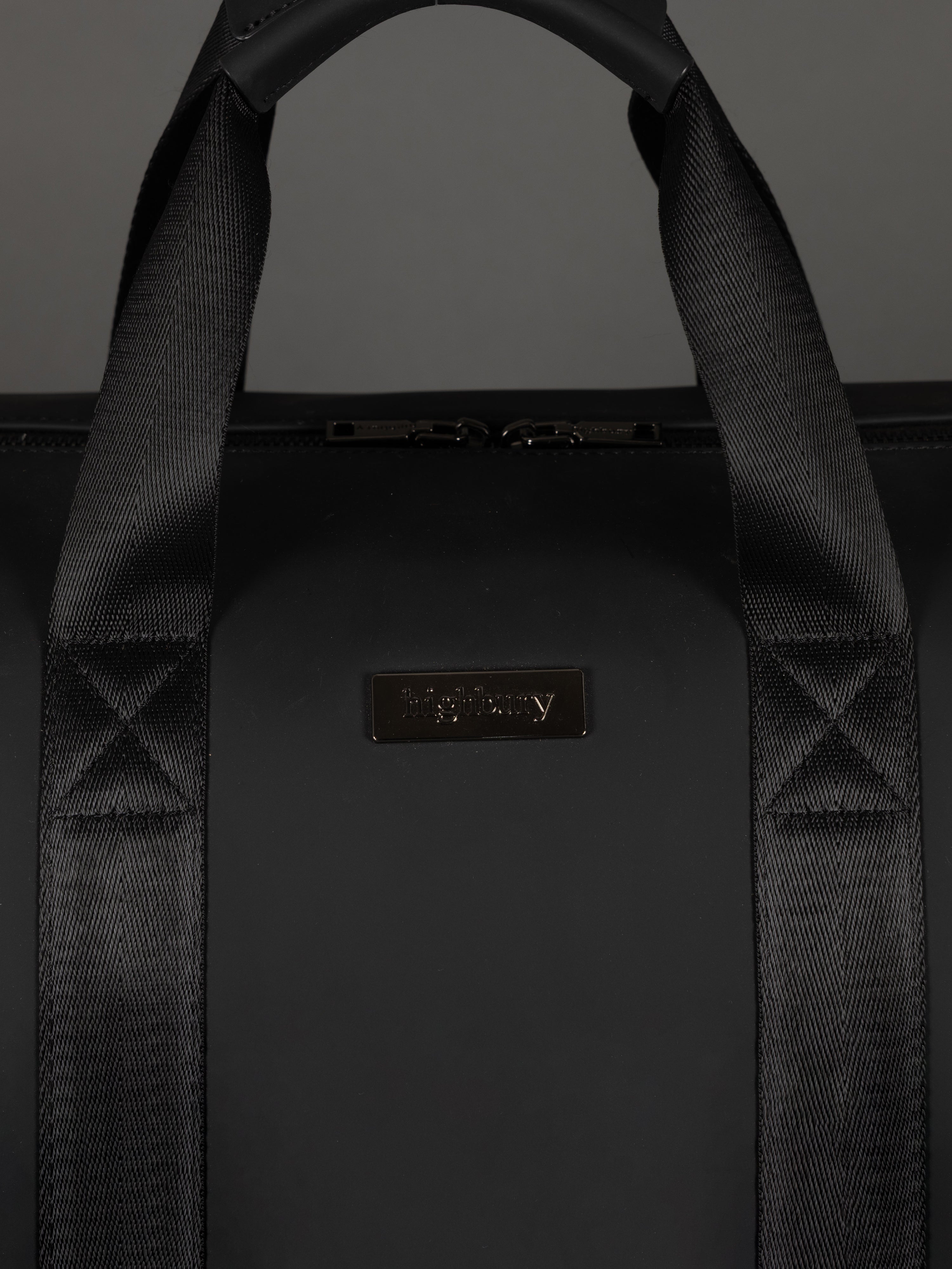 Highbury 18-Inch Spacious Travel Black Tote Bag – Cabin-Approved, Lightweight & Versatile