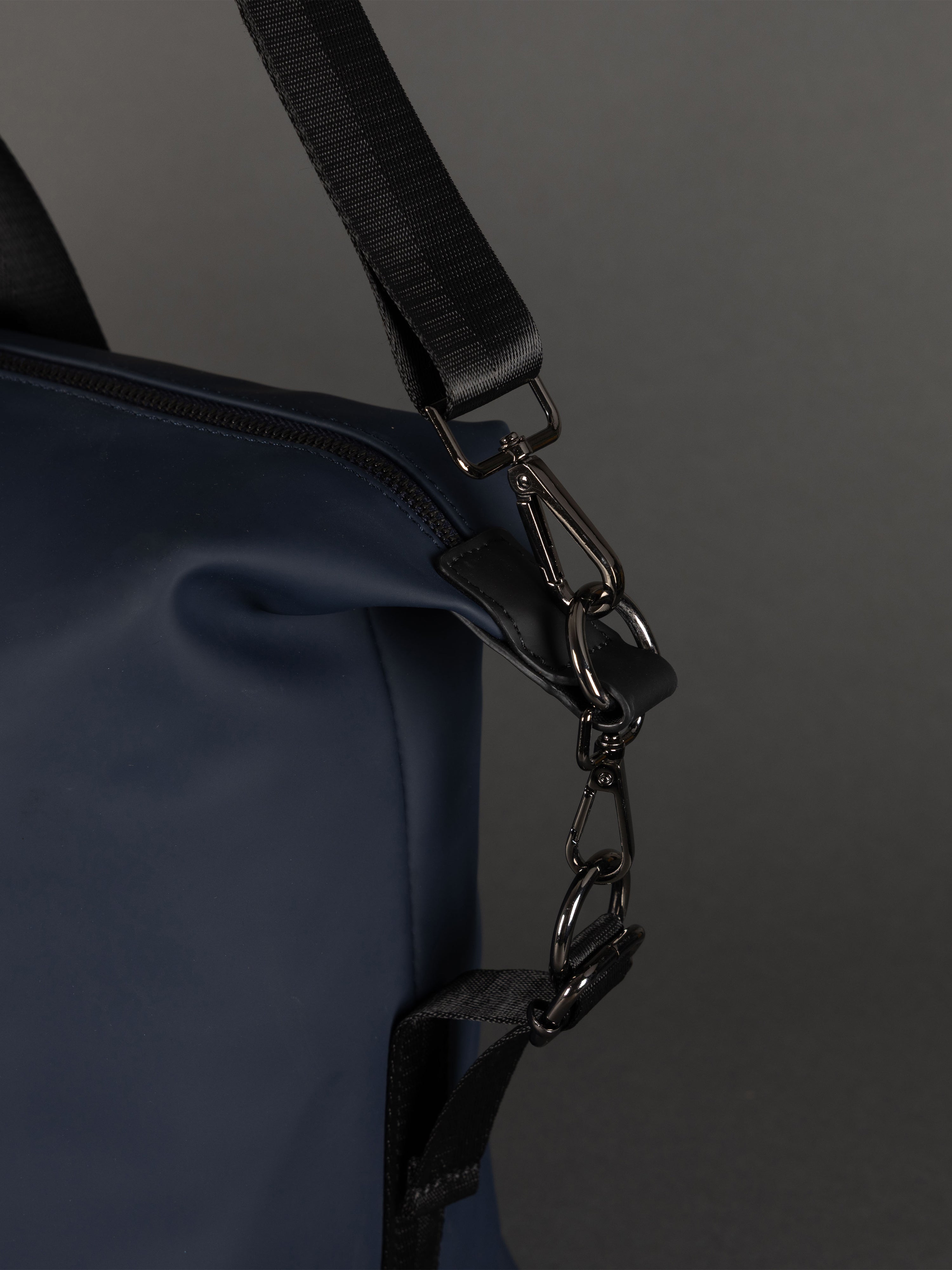 Highbury 18-Inch Spacious Travel Navy Tote Bag – Cabin-Approved, Lightweight & Versatile