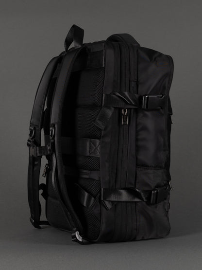 Highbury 18-Inch Black Cabin Backpack – Expandable Travel Laptop Rucksack with USB Charging Port