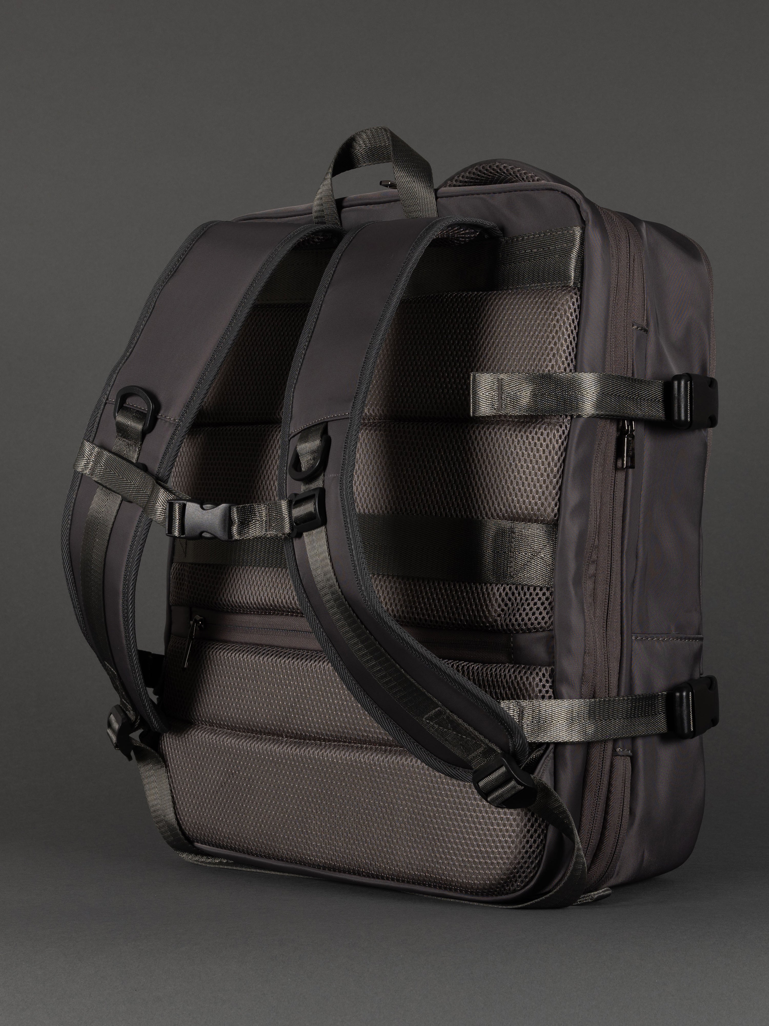 "Christmas gift idea – grey expandable laptop backpack with USB charging"