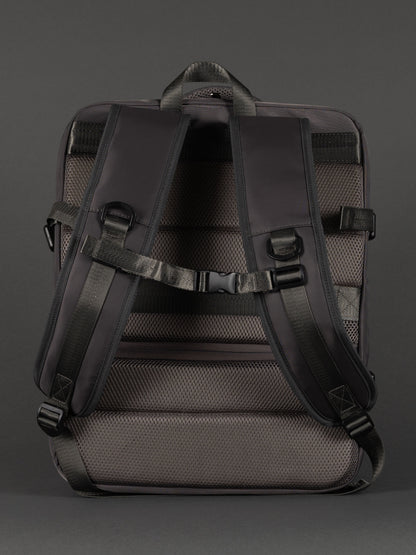 Highbury 18-Inch Grey Cabin Backpack – Expandable Travel Laptop Rucksack with USB Charging Port