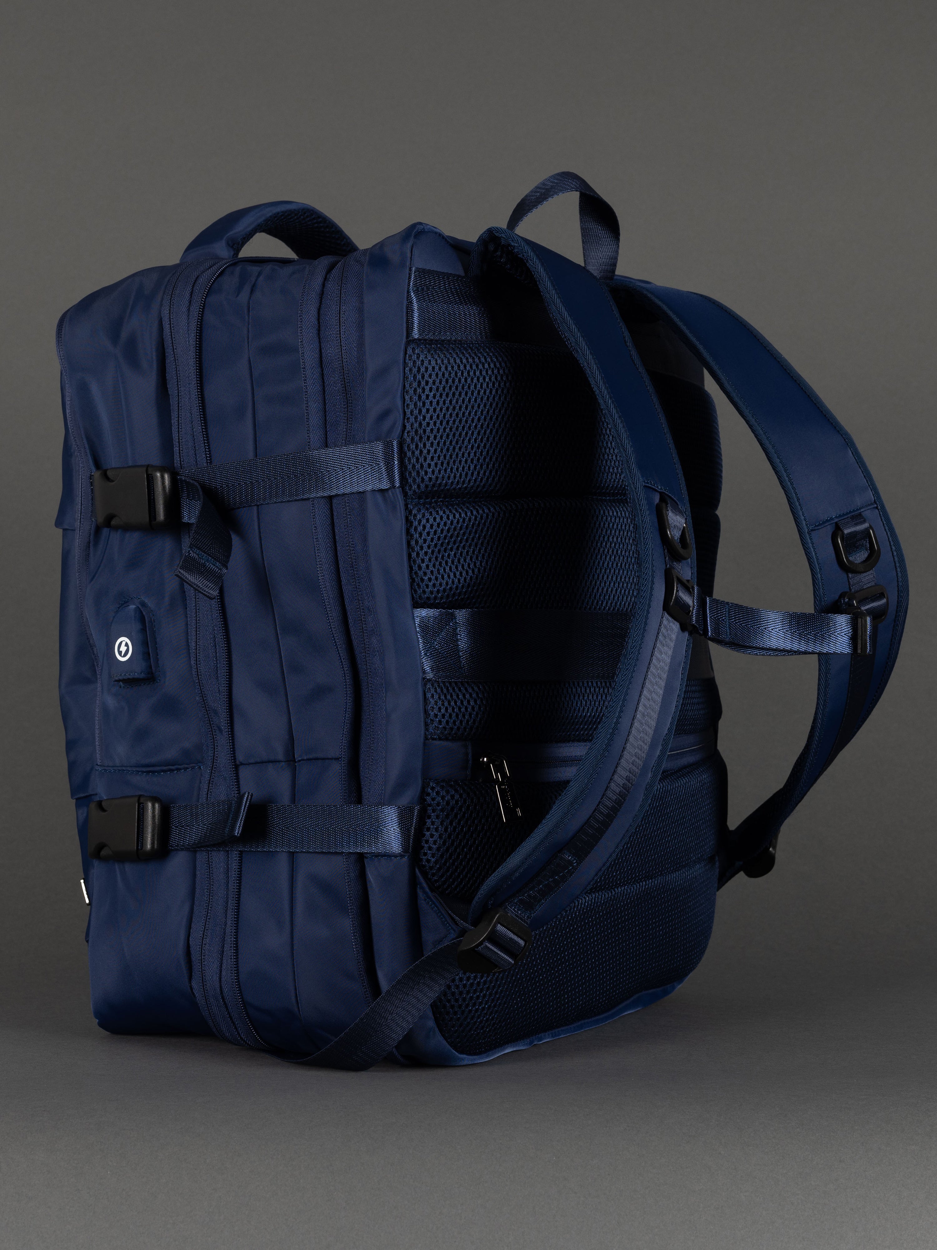 Highbury 18-Inch Navy Cabin Backpack – Expandable Travel Laptop Rucksack with USB Charging Port