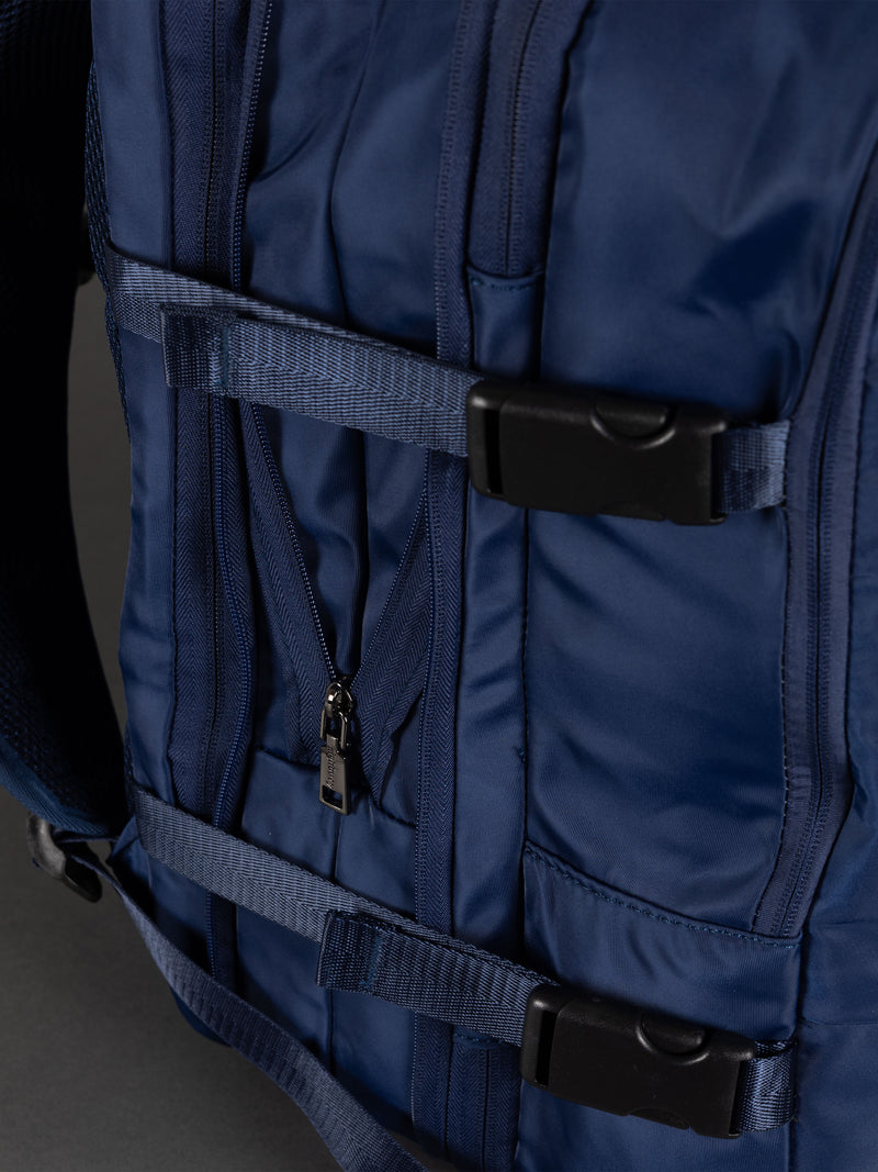 Highbury 18-Inch Navy Cabin Backpack – Expandable Travel Laptop Rucksack with USB Charging Port
