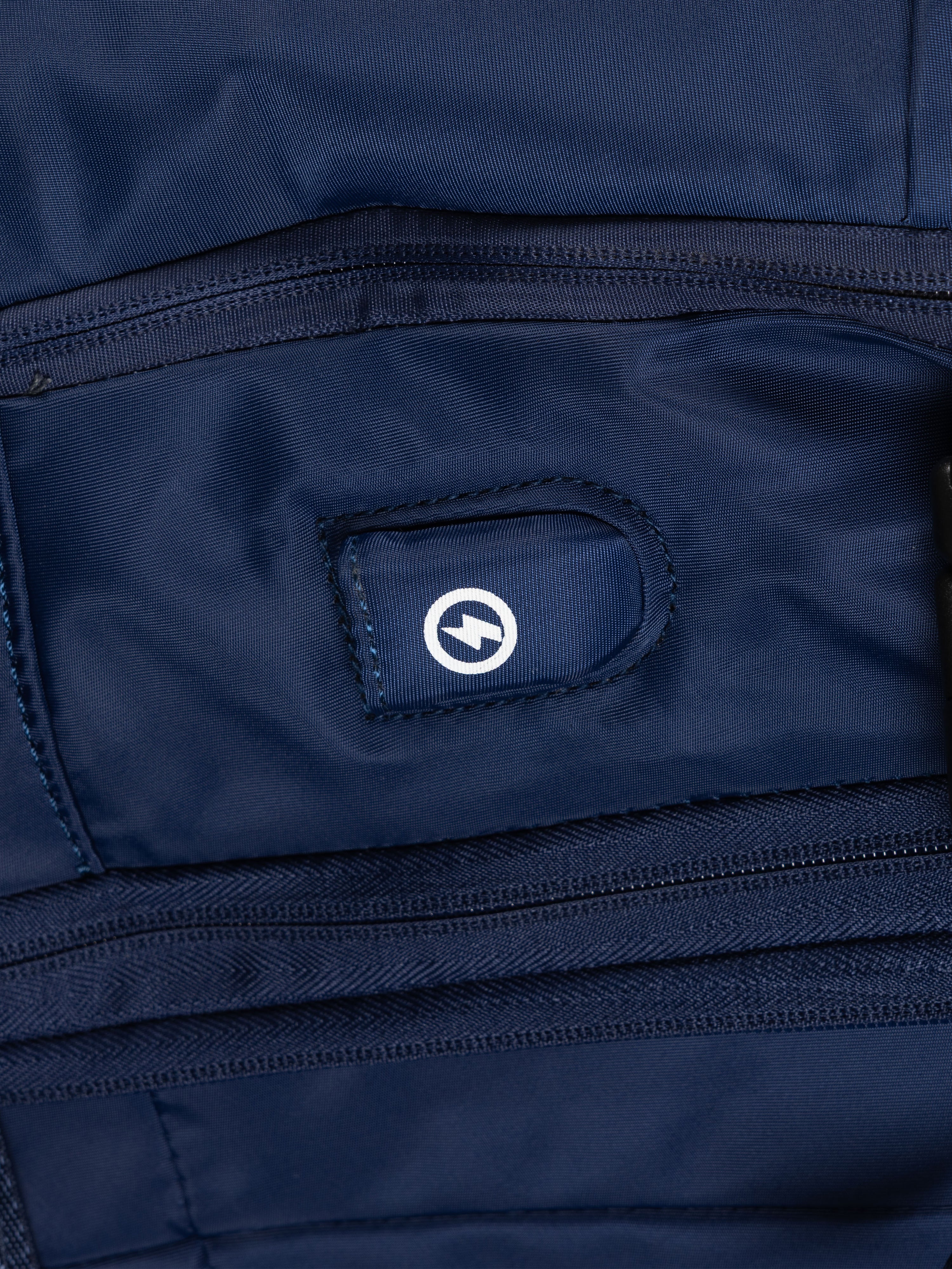 Highbury 18-Inch Navy Cabin Backpack – Expandable Travel Laptop Rucksack with USB Charging Port