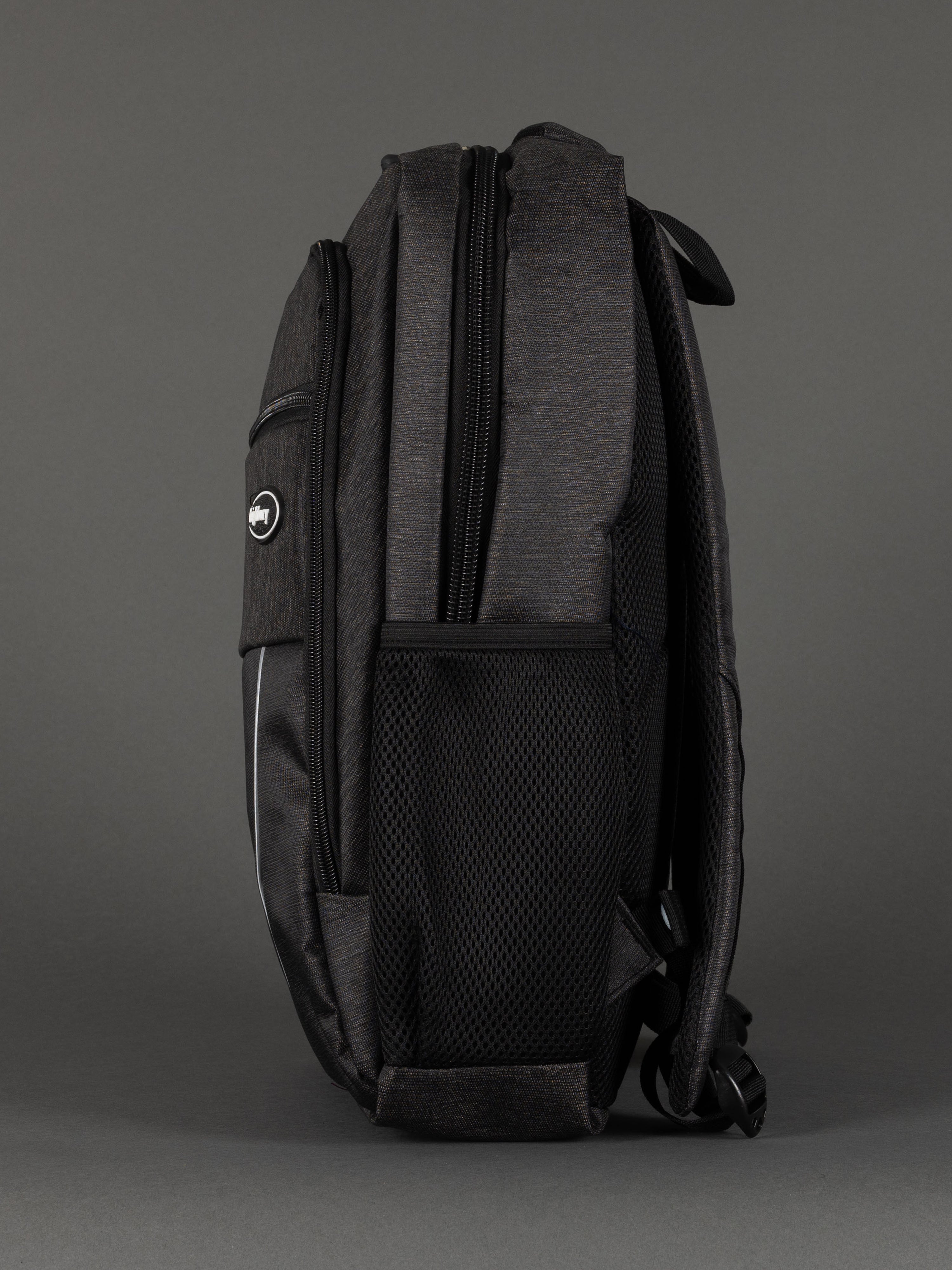 "Highbury 18-inch dark grey rucksack for business, travel, and commuting"