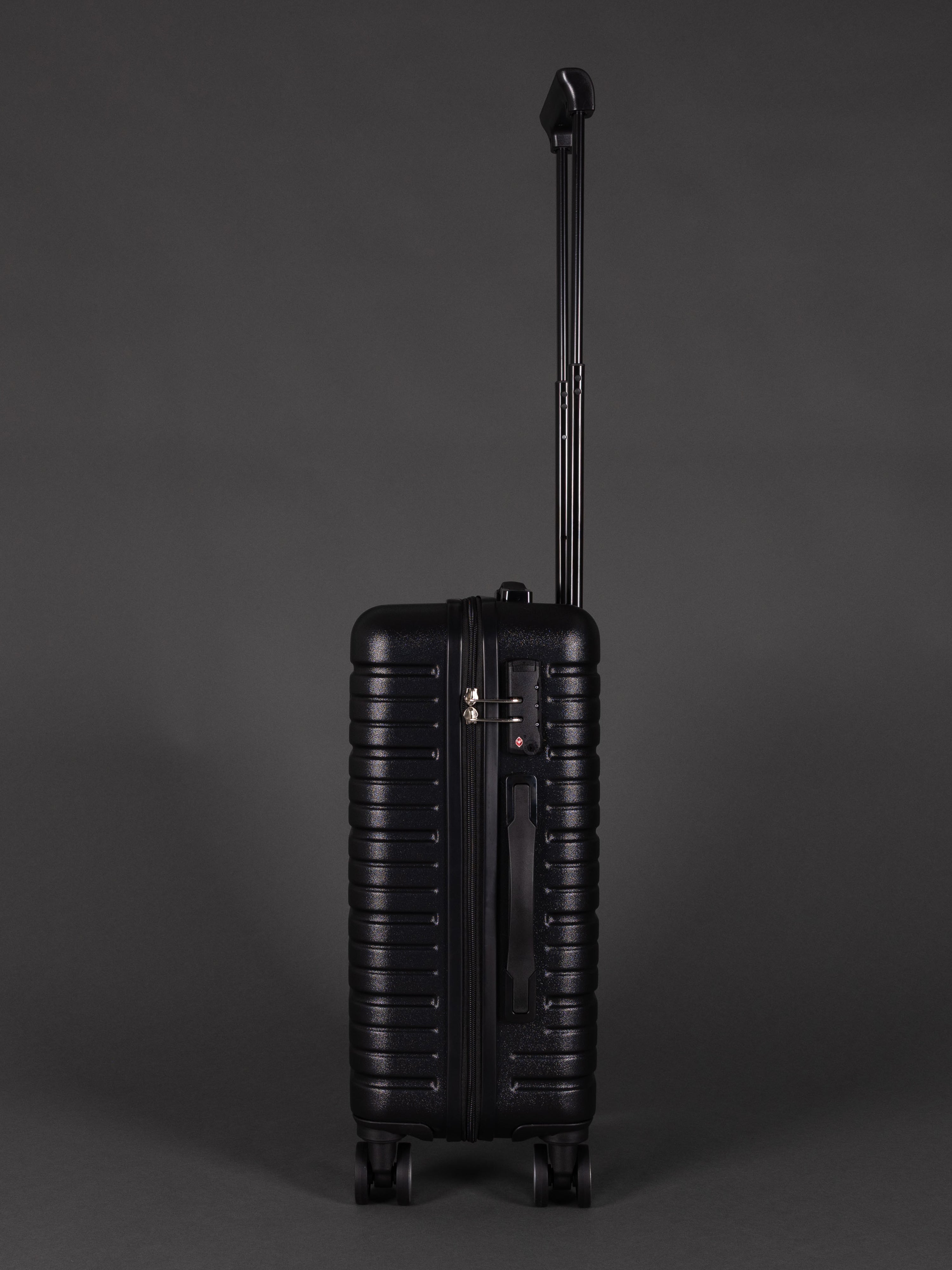 BEOW 3 Piece Black Luggage Set – 20", 24" & 28" Suitcases with Expandable Hard Shell, Spinner Wheels & TSA Locks