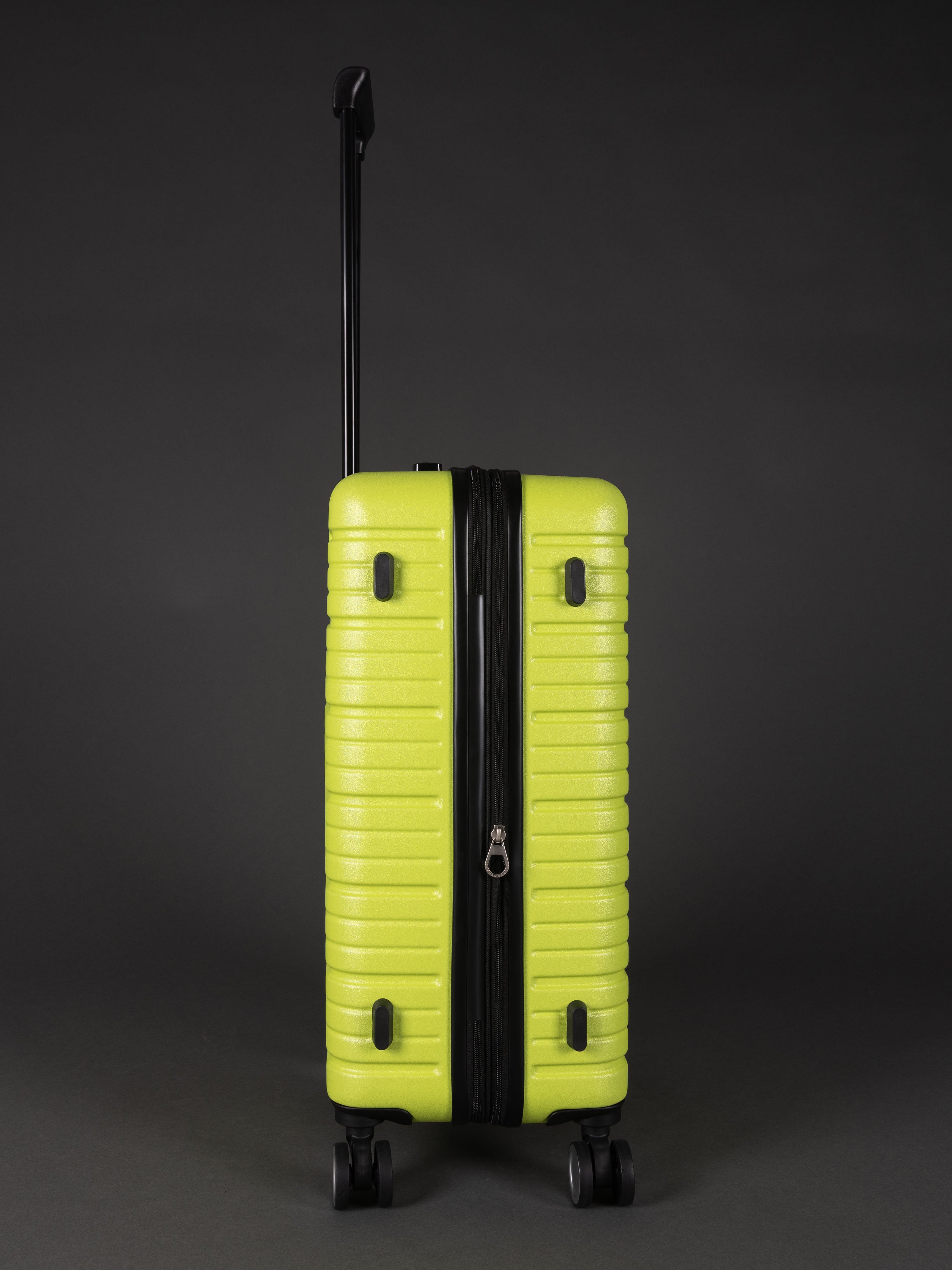 “BEOW hard-shell luggage set drop-tested for durability – 3 piece expandable suitcases”
