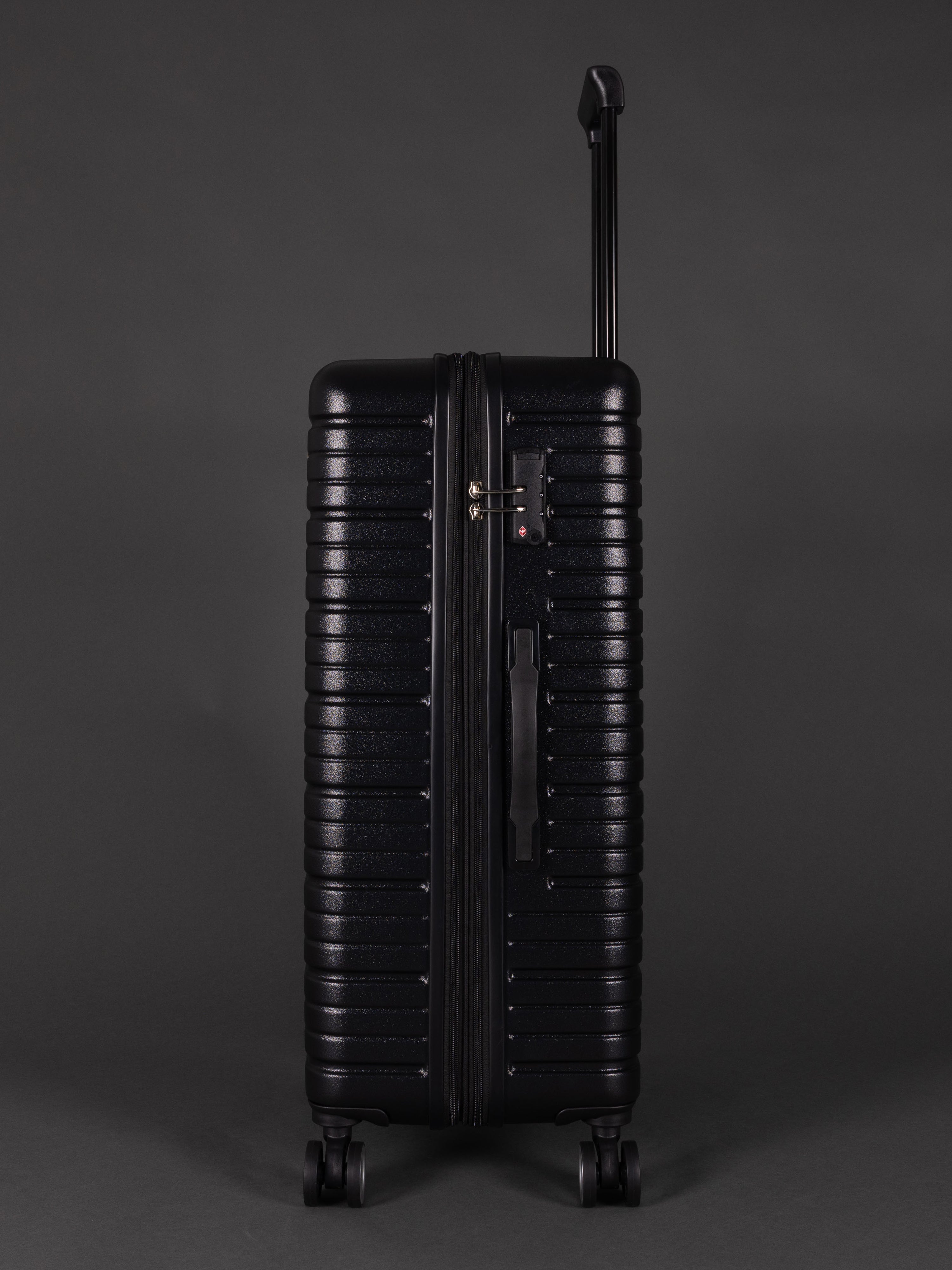 BEOW 3 Piece Black Luggage Set – 20", 24" & 28" Suitcases with Expandable Hard Shell, Spinner Wheels & TSA Locks